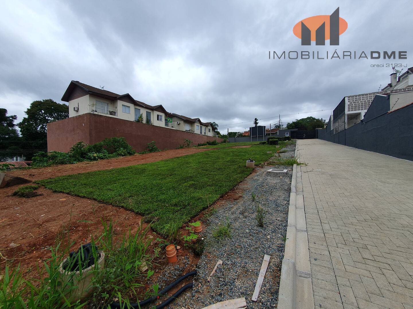 Terreno à venda, 240m² - Foto 9